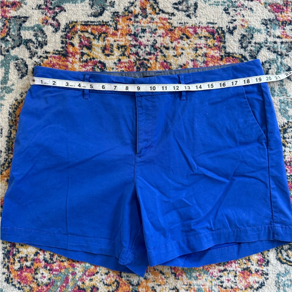 Tommy Hilfiger Classic Blue Women's Bermudas - Picture 3 of 5